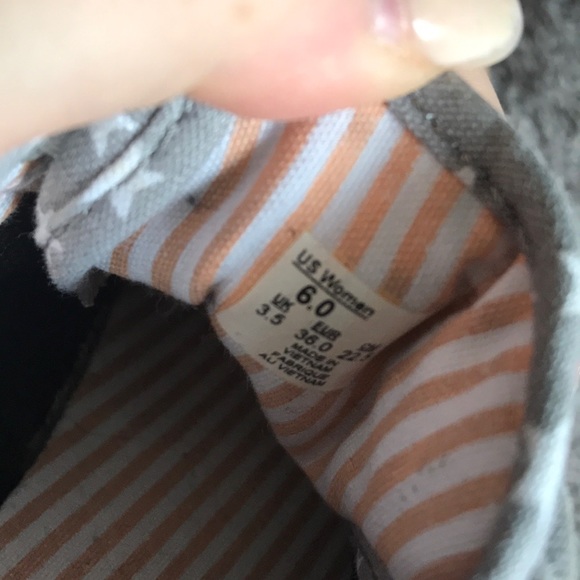 Vans - Picture 3 of 3